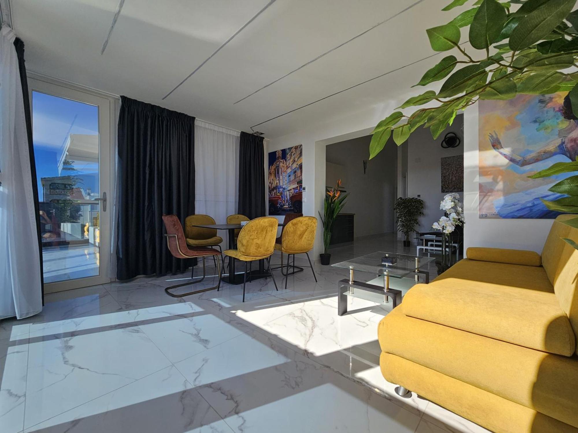 The Luxury - Havana Novalja